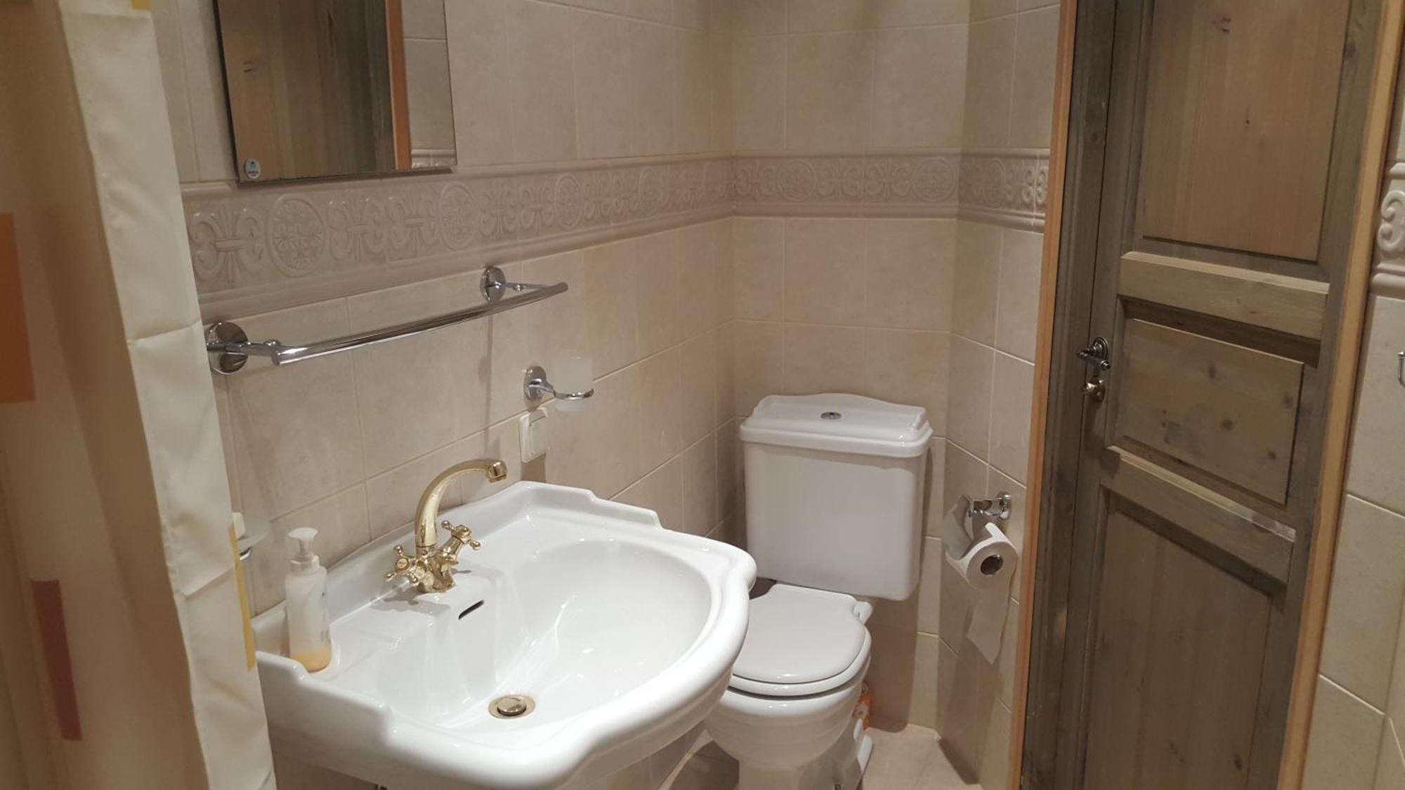 Deluxe Apartments In The City Center With Balcony Parnu Exterior photo